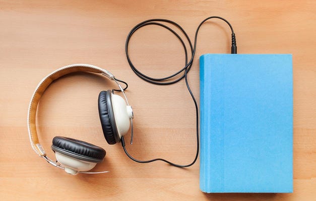 Physical Books vs. Audiobooks: All You need to Know 1